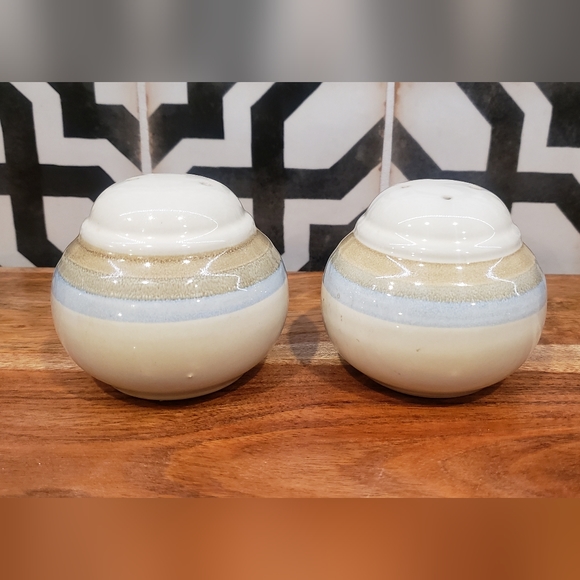 Noritake Painted Desert Salt Pepper Shakers Japan Stoneware - Picture 2 of 6